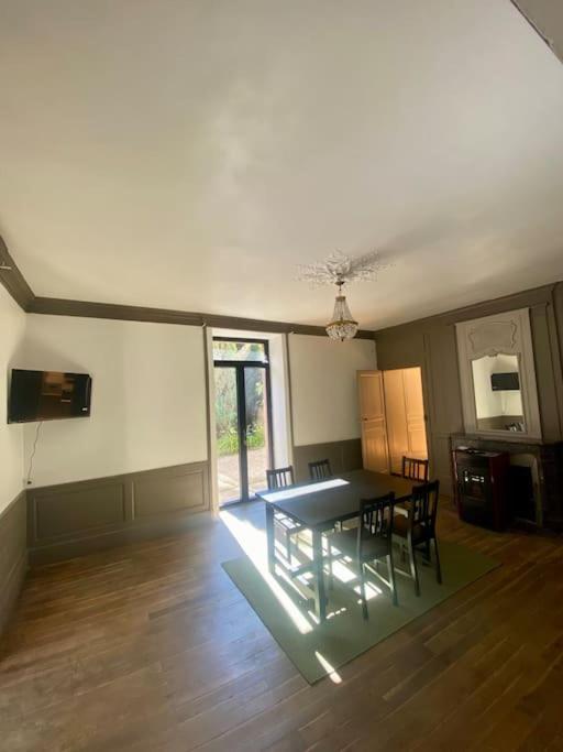 Les Fayes House Villa Isle Dış mekan fotoğraf